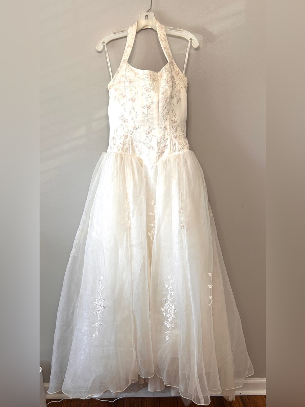 Vintage Michelangelo Ivory Beaded Halter Wedding Gown Bridal Dress size 6ish